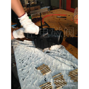 Válvula Solenoide Agrícola Zw Zanson de 1 Pulgada de Alto Flujo, de Plástico, para Riego Inteligente en Campos - Product Image 3