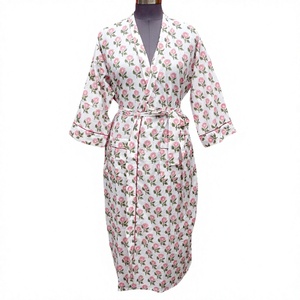 Hermoso Kimono Largo de Algodón Hecho a Mano para Mujer, con Mangas Tres Cuartos, Suave, Lavable a Máquina, Cuello en V y Cierre de Cinturón Rápido - Product Image 1