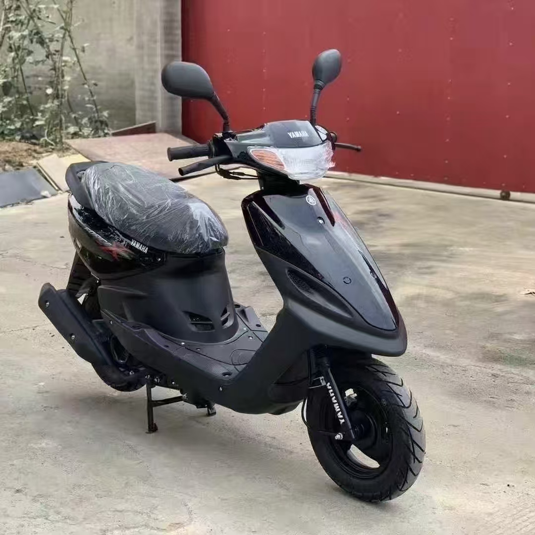 YAMAHA ＪＯＧ　100cc YAMAHA Jog Gas Scooter/Motorcycle with 100cc Engine - Scooter
