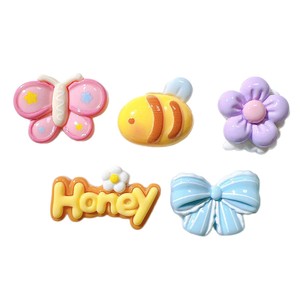 Adornos de Resina con Diseño de Abeja de Dibujos Animados para Scrapbooking, Manualidades, Decoración de Fundas de Teléfono y Parches - Product Image 6