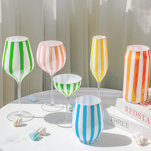 Copa de vino pintada a mano con rayas blancas y naranjas creativas modernas para el hogar, copa de vino tinto elegante y para copa de champán - Product Image 4