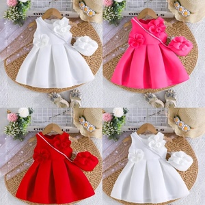 Abito Estivo Esclusivo 2026 per <span class=keywords><strong>Bambina</strong></span>, in Cotone Lavorato all'Uncinetto, Stile Fatato, Senza Maniche, con Gonna Voluminosa - Product Image 2