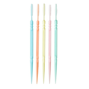 ไม้จิ้มฟันพลาสติก 6.4 ซม. สีขาว เหลือง ชมพู ส้ม น้ำเงิน เขียว ทนทาน ใช้ในครัวเรือน โรงแรม ใช้ได้จำนวนมาก แบบสองหัว พร้อมไหมขัดฟัน - Product Image 3