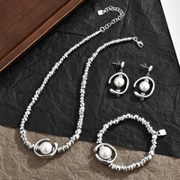 Usine directe espagnol argent perle collier mode léger luxe Bracelet élégant Simple boucles d'oreilles collier Bracelet ensemble