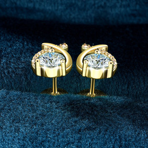 Pendientes de tuerca de moissanita VVS GRA de corte redondo con diseño de cola de pez de líneas simples, rellenos de oro de 14K, joyería de uso diario para mujer - Product Image 5