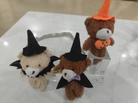 Peluches d'Halloween : Porte-clés Ours en Peluche avec Chapeau de Sorcière, Ailes de Chauve-souris, Citrouille et Nœud, Décoration d'Halloween, Breloques de Sac Extérieur