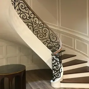 Klassische Dekoration Schmiedeeisen Treppen geländer Balkon Baluster Innen Innen Wendeltreppe gebogene Holztreppe