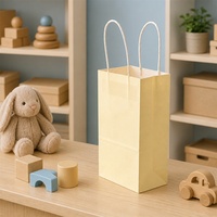 Sacs de courses en papier couleur unie résistants à l'humidité pour la décoration intérieure et les magasins de style de vie, impression de logo personnalisée, support des commandes en gros