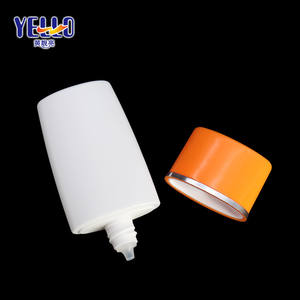 Vente en gros Emballage de protection solaire vide en plastique personnalisé 50ml Mini bouteille de lotion solaire solaire HDPE avec bouchon doré - Product Image 2