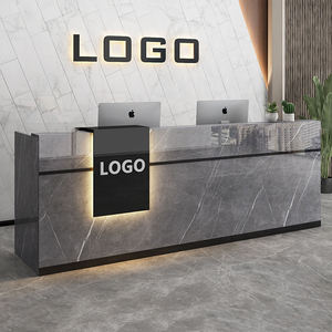 Escritorio de recepción LED de madera hecho a medida, diseño de salón de belleza con pared trasera, escritorio de recepción de cliente - Product Image 2