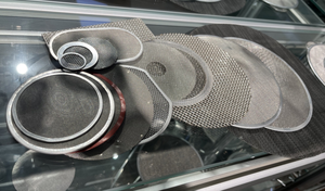 Prix usine micron filtre disque perforé 304/316L acier inoxydable tissé treillis métallique poreux service de coupe de métal - Product Image 3