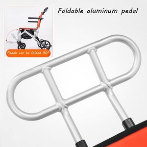 Silla de ruedas compacta y cómoda con pintura plateada líquida, ruedas delanteras de PVC de 6 pulgadas, ruedas traseras de PU de 8 pulgadas, suministros de terapia de rehabilitación - Product Image 2