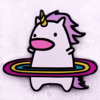 Le nouvel insigne d'épingles d'animaux chauds en gros personnalisé mignon coloré kawaii drôle pas cher arc-en-ciel dessin animé métal émail dur broche licorne