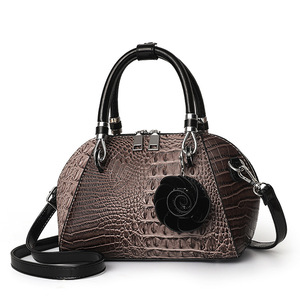 Shichen Luggage Bolso de mano para mujer con diseño de cocodrilo rojo, bolso de hombro suave mediano, bolso cruzado para uso diario, verano 2023 - Product Image 2