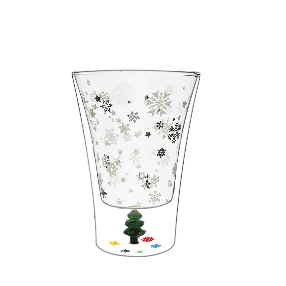 Vente en gros de verres de haute qualité Tasses à boule à neige de Noël nordique Tasse à café en verre à double paroi Tasse de décoration d'arbre de Noël