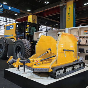 Équipement d'élagage efficace à essence - Product Image 2