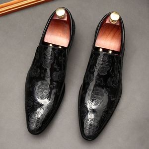 High-quality Italian-style Hand-painted <b>Lettering</b> Business Formal Occasion Slip-on Loafers for Men Anti-slip Breathable Casual - Product Image 2