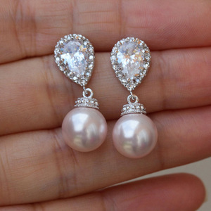 Orecchini Pendenti con Perle Finte, Design Elegante e Compatto, Gioielli da Donna per Uso Quotidiano Autunno-Inverno, Idea Regalo - Product Image 4