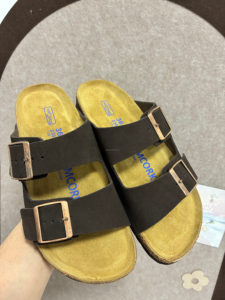 <span class=keywords><strong>Sandalias</strong></span> <span class=keywords><strong>Planas</strong></span> de Diseñador con Doble Botón Ajustable, las Más Vendidas - Chanclas de Playa Modernas Aptas para Hombres y Mujeres - Product Image 2