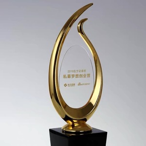 MH-J229 Cá Nhân Vàng Pha Lê Cúp Pha Lê Vàng Kim Loại Màu Đen Cơ Sở Pha Lê Ngọn Đuốc Hình Dạng Giải Thưởng Cúp - Product Image 5