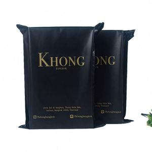 Bolsa de Plástico para Envíos con Sellado de Alta Adhesión Pantone Black, Fabricante de Bolsas de Embalaje para Transporte de Ropa - Product Image 1