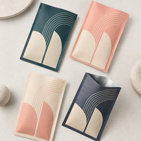 Sacs opaques imprimés sur mesure, pochettes à trois soudures latérales pour assortiments de cadeaux de fin d'année, impression de logo en blocs de couleur