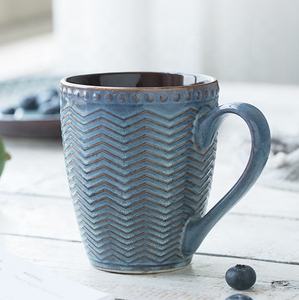 Ensemble de vaisselle, tasses, bols, assiettes en céramique, vente en gros, 12 pièces - Product Image 4