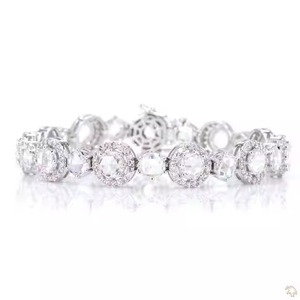 สร้อยข้อมือเพชรที่มีเอกลักษณ์ทันสมัยในทองคำขาว10K/ 14K/ 18Kt พร้อมเพชร - Product Image 1