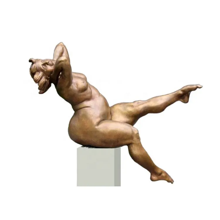 Figurine de femme nue et nue en bronze