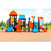 Équipement de terrain de jeux en plastique de haute qualité pour les jardins d'enfants et les parcs d'attractions