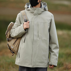 Chaqueta Deportiva Informal con Capucha Ligera y Colorida Macron para Hombre - Product Image 5