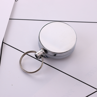 Porte-clés tactique portable en métal rétractable robuste pour le camping, porte-badge d'identification étanche en alliage de zinc pour la randonnée