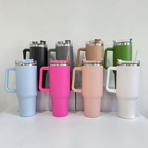 แก้วมัคเคลือบสีฝุ่น ขนาด 40 ออนซ์ หลายสี พร้อมหูจับและหลอดดูด สำหรับกาแฟ เบียร์ และเดินทาง พิมพ์โลโก้ได้ - Product Image 2
