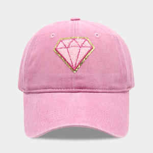 Casquette de soleil pour femme avec patch diamant - Casquette de baseball rétro souple pour un look tendance et une visière qui sculpte le visage, avec fermeture <span class=keywords><strong>snapback</strong></span> - Product Image 4