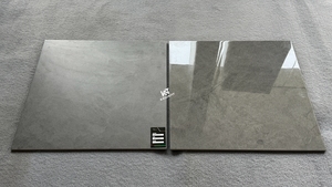 Moderne Piastrelle in Gres Porcellanato Effetto Marmo Grigio Scuro Lucido per Pavimenti di Soggiorno e Camera da Letto - Product Image 3