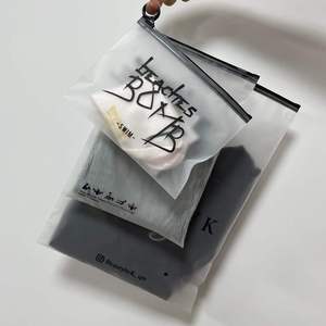 Bolsa de Tela Transparente Esmerilada de Alta Calidad con Cierre Zip, de Plástico PE/EVA, para Ropa de Verano, Económica, Fabricada en China - Product Image 3