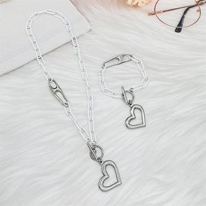 Juego <span class=keywords><strong>de</strong></span> Joyería HC Fashion <span class=keywords><strong>de</strong></span> Acero Inoxidable Dorado Diseño Estilo <span class=keywords><strong>Uno</strong></span> <span class=keywords><strong>de</strong></span> <span class=keywords><strong>50</strong></span> con Corazón, Pulsera, Collar y Aretes para Mujer, Regalo para el Día <span class=keywords><strong>de</strong></span> la Madre - Product Image 2