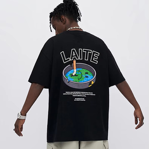 T-shirt da uomo LTD-MT1020: Magliette oversize streetwear personalizzate con stampa grafica e logo sul retro, prodotte da un produttore di abbigliamento - Product Image 1