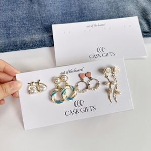 Espositore per Gioielli Personalizzato all'Ingrosso, Porta Orecchini per Più Paia, Etichette per Gioielli con Logo, Cartoncini Espositivi di Lusso Personalizzati - Product Image 3