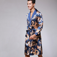2022 personnalisé hommes vêtements de nuit de luxe pyjamas imprimer hommes soie chemise de nuit corée Floral Robe Satin vêtements de nuit pyjamas pour hommes