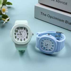 Montres analogiques à quartz pour enfants, étanches 30M, bracelet souple, pour filles et garçons, apprentissage de l'heure facile à lire - Vente en gros - Product Image 4