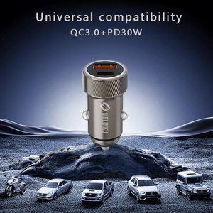 Caricabatterie per Auto Melinku 30W QC 3.0 a Doppia Porta in Lega di Alluminio, <span class=keywords><strong>18W</strong></span> USB-C e USB-A Ricarica Rapida PD 3.0, Garanzia 12 Mesi - Product Image 2