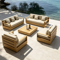 Collection Extérieure Modern Estate : Ensemble de Canapés de Luxe en Teck Robuste pour Aménagement d'Espaces Extérieurs – Solution Complète pour Mobilier de Jardin