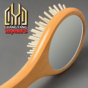 Prix usine Échantillon gratuit <span class=keywords><strong>Brosse</strong></span> d'extension de <span class=keywords><strong>cheveux</strong></span> autonettoyante en bois Peigne commun pliable Soins des <span class=keywords><strong>cheveux</strong></span> à domicile Conception de pagaie d'écureuil - Product Image 4