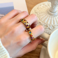 Luxuriöser Vintage-Geometrie-Ring mit Zirkonia-Besatz, schlichter Kreisring, 18K vergoldet, exklusiver High-End-Ring