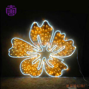 Luces navideñas de interior 3D IP65 con marco de hierro, luces LED decorativas con motivos florales para bodas, eventos en bosques y granjas. - Product Image 4