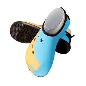 <span class=keywords><strong>Scarpe</strong></span> da Spiaggia per Ragazze Haozun, Antiscivolo, Stampate, per Attività Acquatiche all'Aperto, Asciugatura Rapida, Sneakers con Suola Intermedia in TPR - Product Image 5