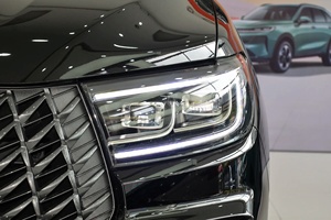 브랜드 뉴 그레이트 월 캐논 2.0T 터보 디젤 MT 4WD 가죽 시트 유로 VI R20 대형 더블 롱 박스 다크 픽업 트럭 - Product Image 5