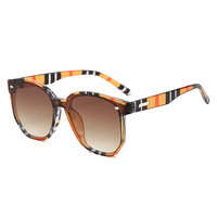 Haute vente en gros qualité Vintage mode UV400 gros femmes lunettes de soleil bonbons coloré UV400 carré unisexe lunettes de soleil