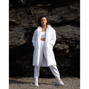 Cappotto lungo con cappuccio bianco trapuntato Pea Street - Product Image 6